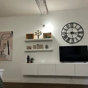 https://leon-rosso-flat-florence.it-tuscanyhotel.com